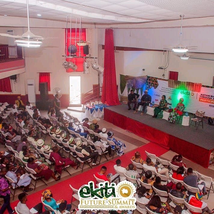 MICHAELSEGZY's tweet photo. I am super excited to have clinched the prestigious Ekiti Future Award (@theefusa) Prize for Education. This is another milestone, a win dedicated to those who believe so much in me, my career, and education.

1/3 https://t.co/sL9fsrxG0x