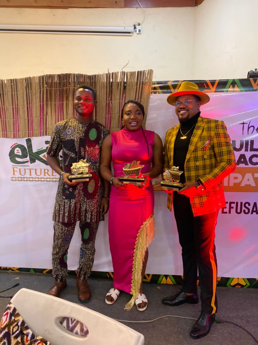 MICHAELSEGZY's tweet photo. We won't stop inspiring &amp; making impacts in the education space in Ekiti, Nigeria &amp; beyond. Many thanks to the organizer @theefusa, friends, particularly my nominator for believing in my abilities.

Congratulations to fellow awardees in other categories.

2/3 https://t.co/SfiYsdNz0Y