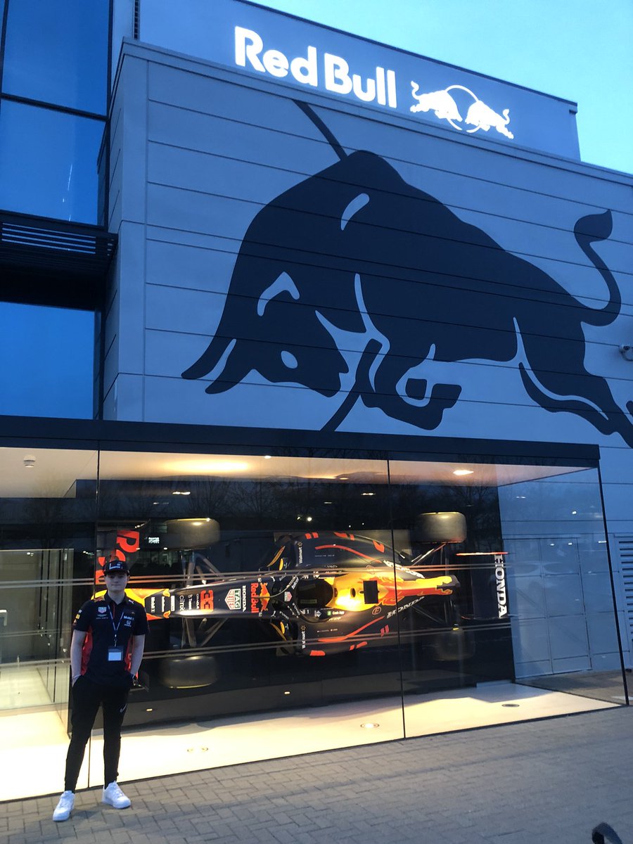 zoekb21's tweet photo. @redbullracing Thanks for a fab day out at MK7. Made my sons day! #DriveToSurvive4 #Supermax @Max33Verstappen https://t.co/xA6pULDtXP