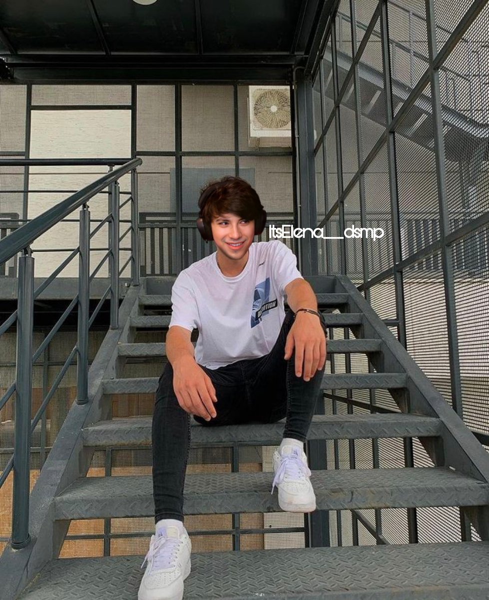 ItsElena___dsmp's tweet photo. 💙@GeorgeNotFound   💙
💙@GeorgeNootFound 💙
💙 💙💙💙💙💙💙💙 💙

Tell me what you think down below in the comment about my GNF edit!❤

#gnffanart #gnf #gnfedit #george #georgenotfound #georgenotfoundfanart #georgenotfoundedit #georgenotfoundart #GNF #GEORGENOTFOUND #likeme https://t.co/XTgomjolnM