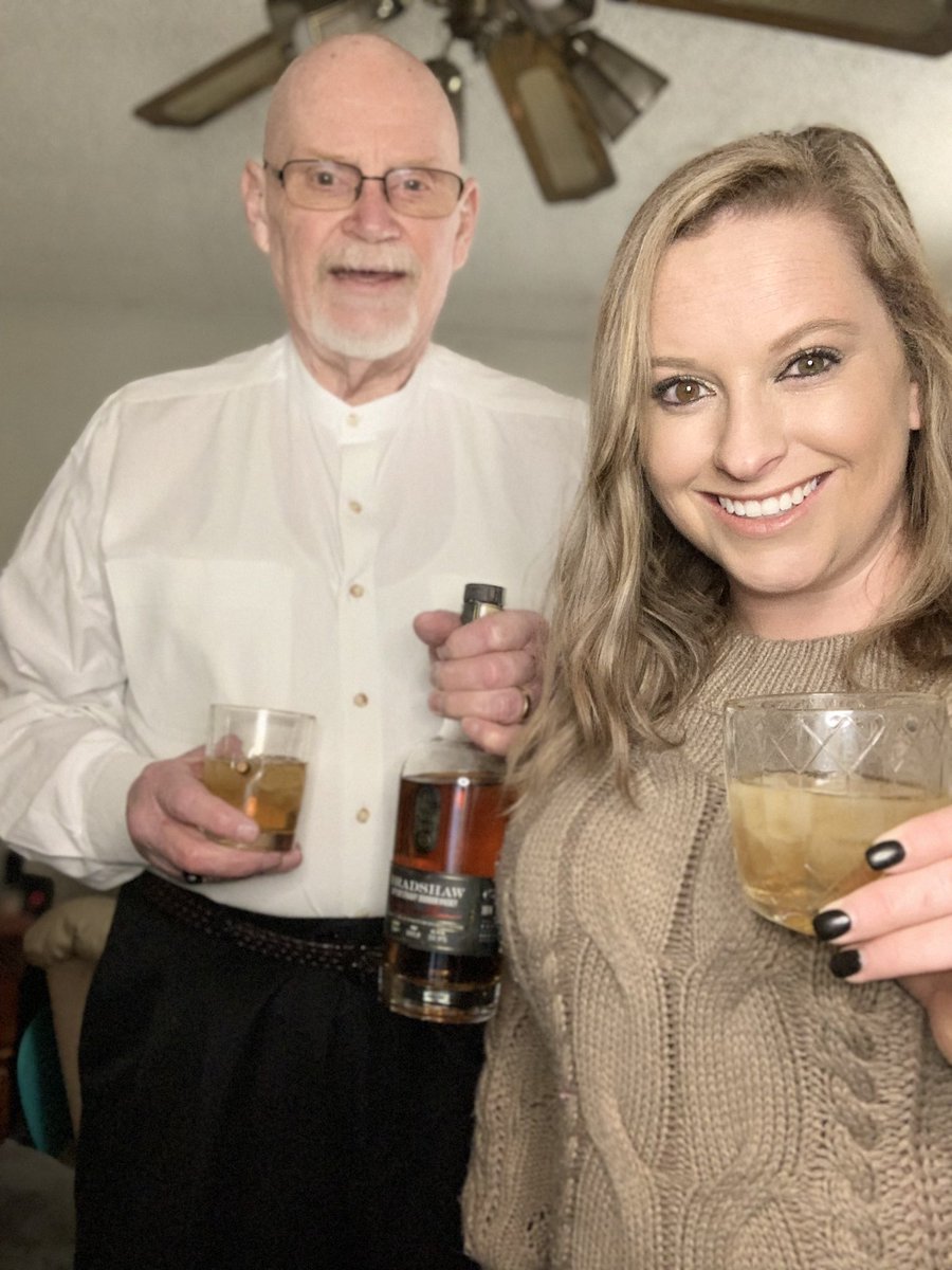 taylordanielle2's tweet photo. Father daughters that drink @BradshawBourbon together have a special bond! @RachelTBradshaw #BradshawBourbon #TerryBeadshaw #BradshawBunch https://t.co/q6VZnhcxLm