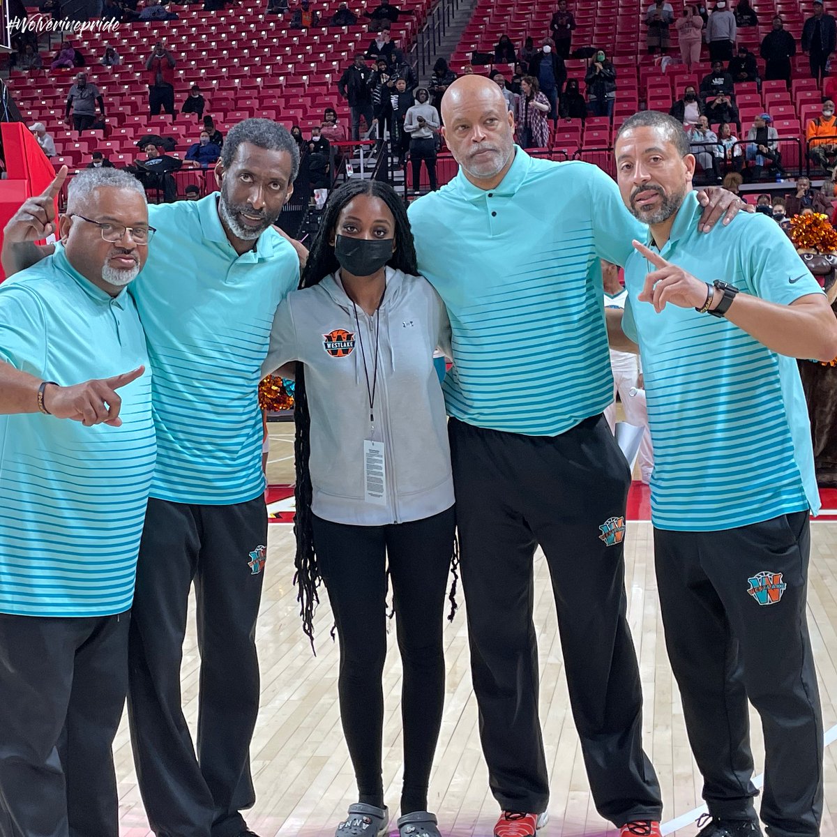 Athletics__WHS's tweet photo. Thank you &amp; Congratulations to the Boys Basketball Coaches and team manager (Coaches Ed Mouton, Darnell Kemper, Randy Sullivan, Eric Thomas and Anna-Maria Pe Souza) for an amazing season.

 SMAC, 2A Regional &amp; 2A State Champions https://t.co/qnA2gfhQQe