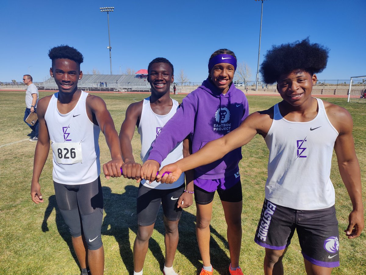 Congratulations to @Bankr0llxl , @KamariSummers9 , <a href="/QuincyJ1724/">Quincy Johnson</a>, Season PR 4x400 - 3.55.8 - and a 1st place!