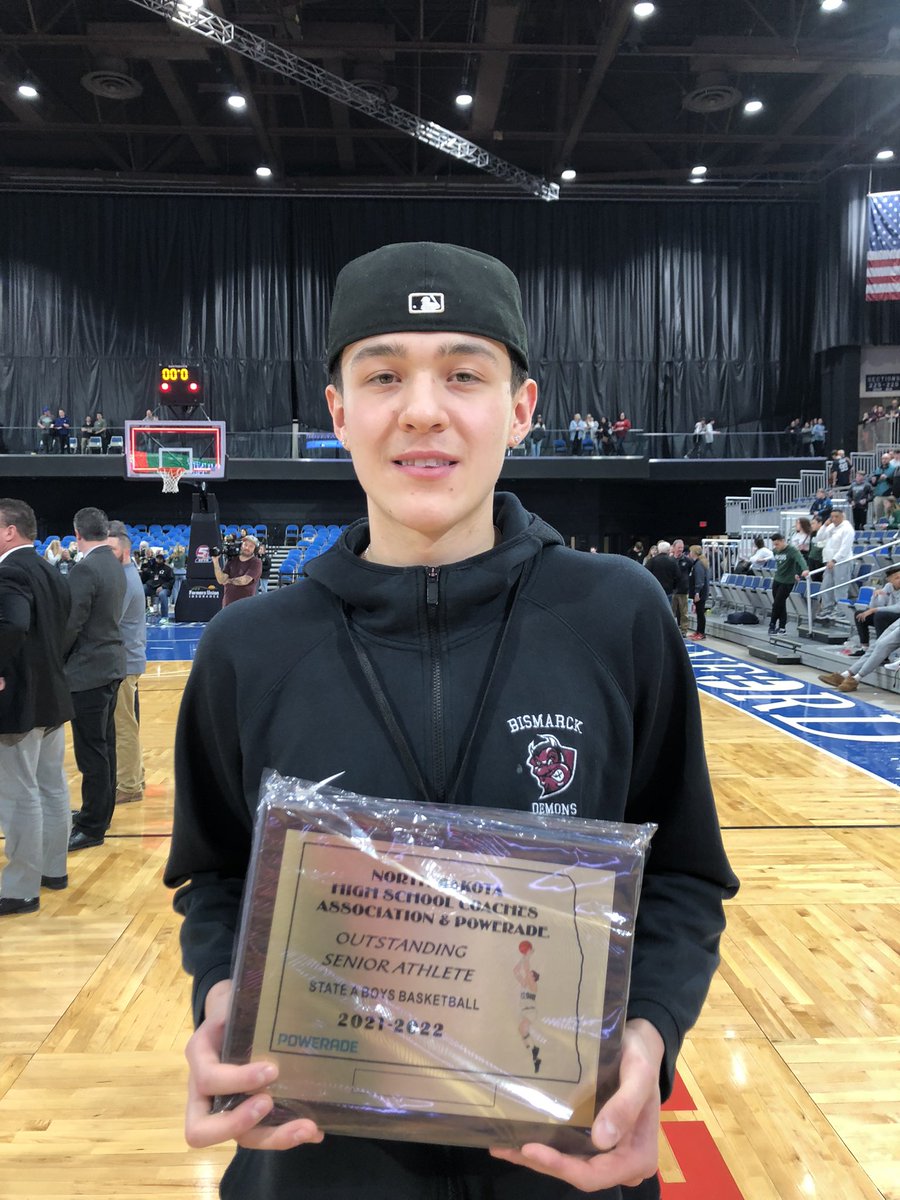 BOYS BASKETBALL 
Saturday, March 12
Congratulations to Treyson Eaglestaff state senior athlete of the year! 
#wdaproud