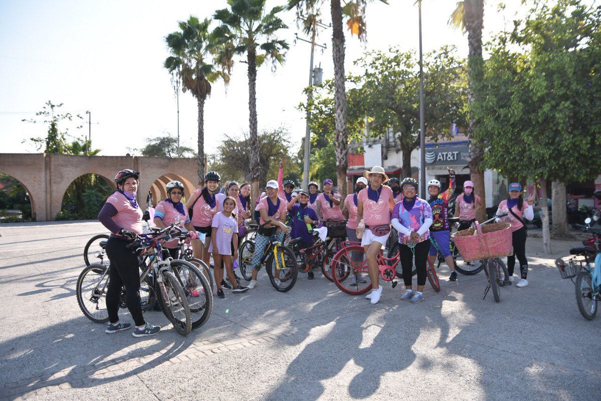 JojutlaMorAyunt's tweet photo. Por iniciativa del grupo de ciclistas Intrépidas , este sábado, en el municipio de #Jojutla se llevó a cabo la #RodadaDeAltura 2022 en el marco del #8M Día Internacional de la Mujer. https://t.co/GvN4yN3IU7