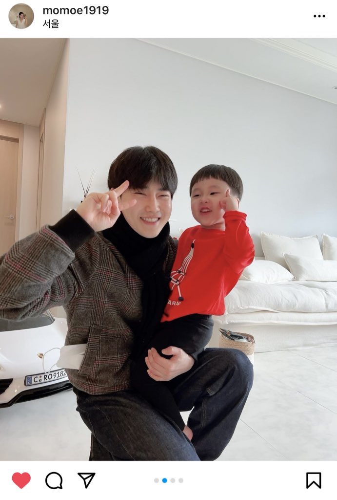 BUNNYMYE0N's tweet photo. 220313 MOMOE1919 INSTAGRAM UPDATE 

"Reunion for the 1st time after 2 years 🧸🤍 @/kimjuncotton 🌟" 

Another 2 new photos of Junmyeonnie with Baby Jin !! (Baek Guyoung's Son) 

#수호 #SUHO #준면 #JUNMYEON https://t.co/AfxXjBQeO8