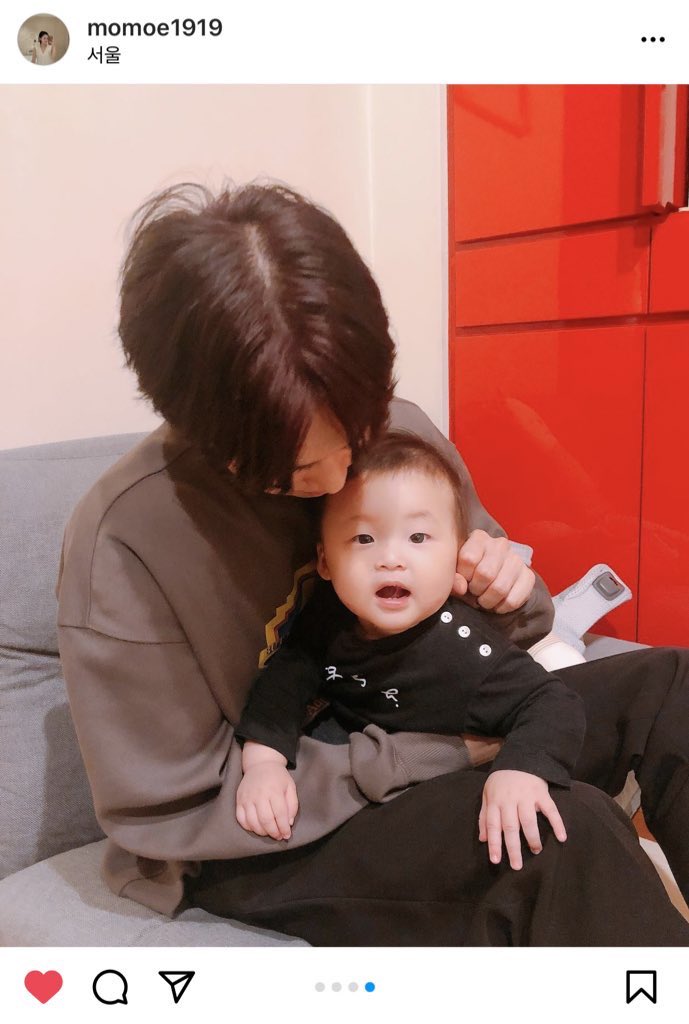 BUNNYMYE0N's tweet photo. 220313 MOMOE1919 INSTAGRAM UPDATE 

"Reunion for the 1st time after 2 years 🧸🤍 @/kimjuncotton 🌟" 

Another 2 new photos of Junmyeonnie with Baby Jin !! (Baek Guyoung's Son) 

#수호 #SUHO #준면 #JUNMYEON https://t.co/AfxXjBQeO8