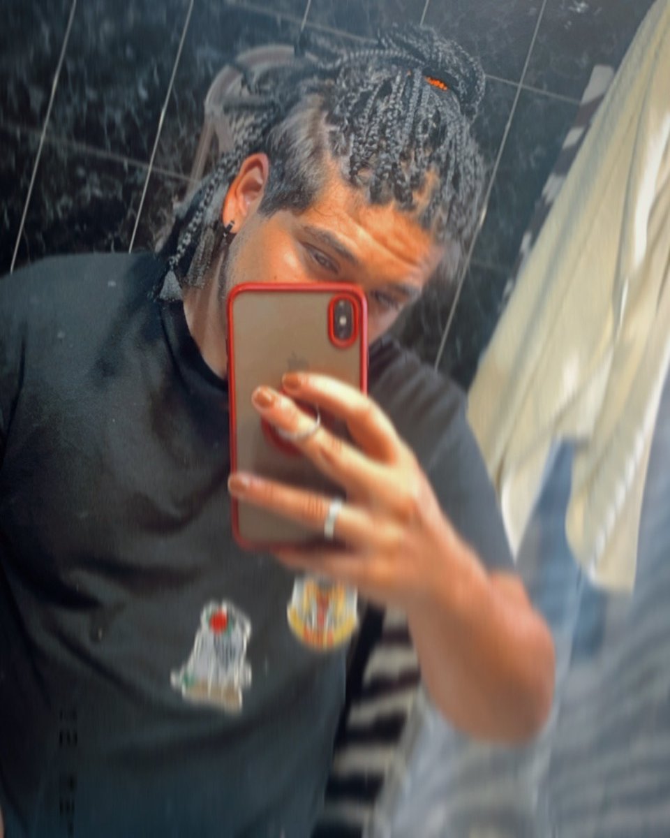 rubencitot98's tweet photo. #bobmarley #PartyWithNale #FLOW https://t.co/UxjobzsT1a