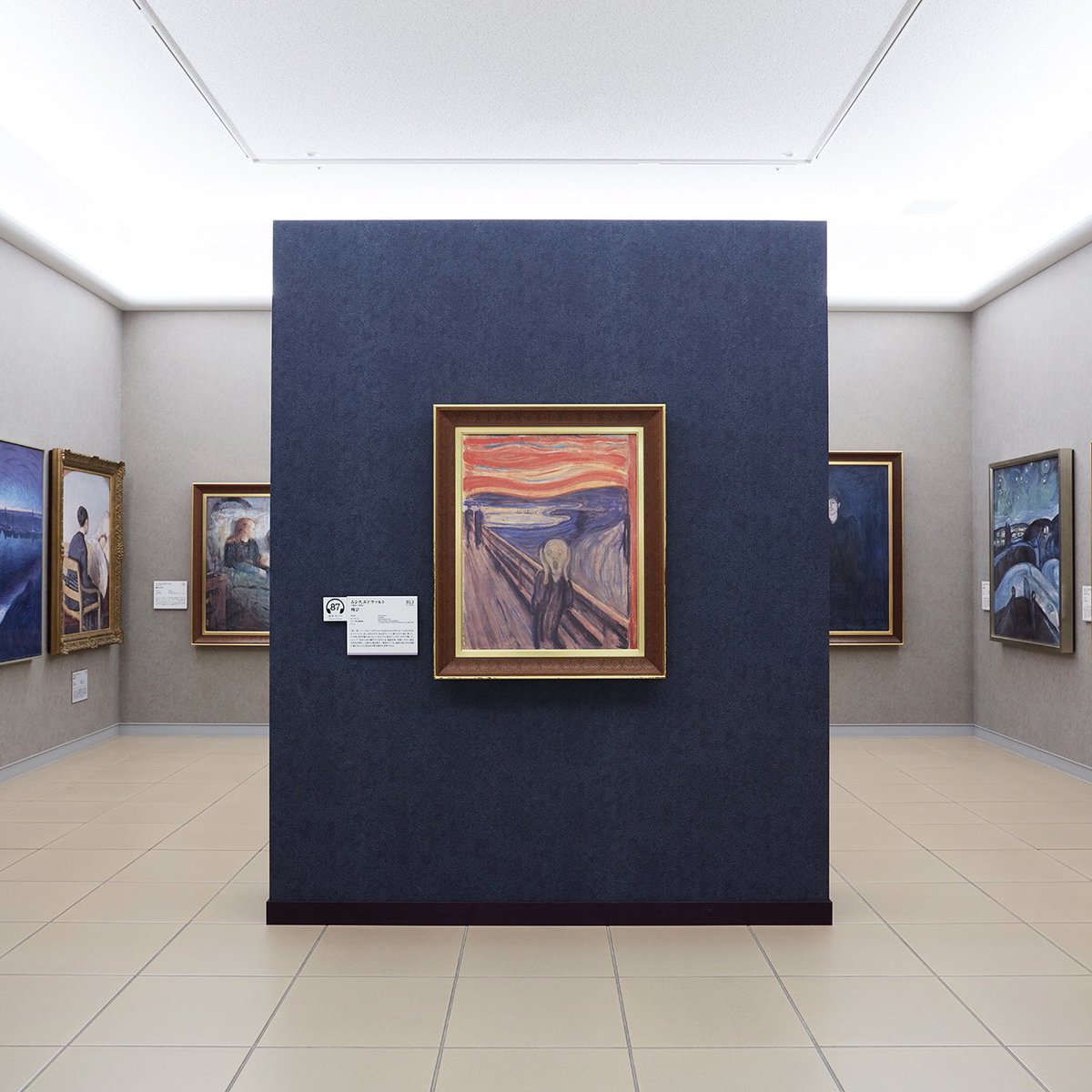 OtsukaMuseum's tweet photo. #北欧の画家の部屋
#ノルウェー の画家 #ムンク 作品は有名な「#叫び」など8 点展示しています。同じポーズで記念撮影も人気📷
密かな人気作 #スウェーデン の画家 #ベリ「#北欧の夏の宵」も同じ展示室です。
#munch #scream
#bergh #nordicsummerevening
#世界の名画に出合える美術館 https://t.co/G64kuaczUU