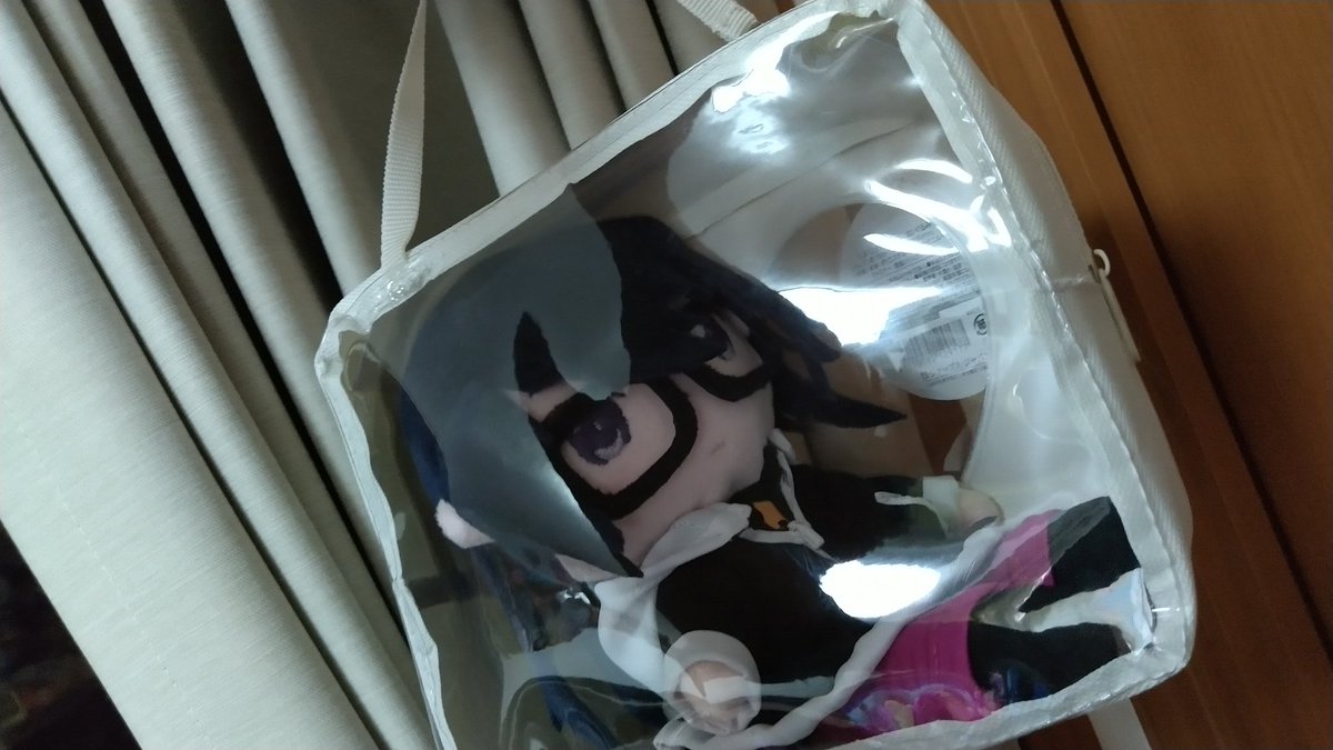 kawa2shin5's tweet photo. セリアで見つけたぬいぐるみポーチに嫁さんが作ってくれたパイセンを………入ったァーーーン！ ヨシこれでパイセンと一緒にお出かけ出来るぜwww https://t.co/mdyNqoYwlk