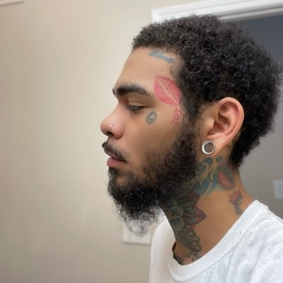 lol don’t nobody RT my pics cuz they be hating.