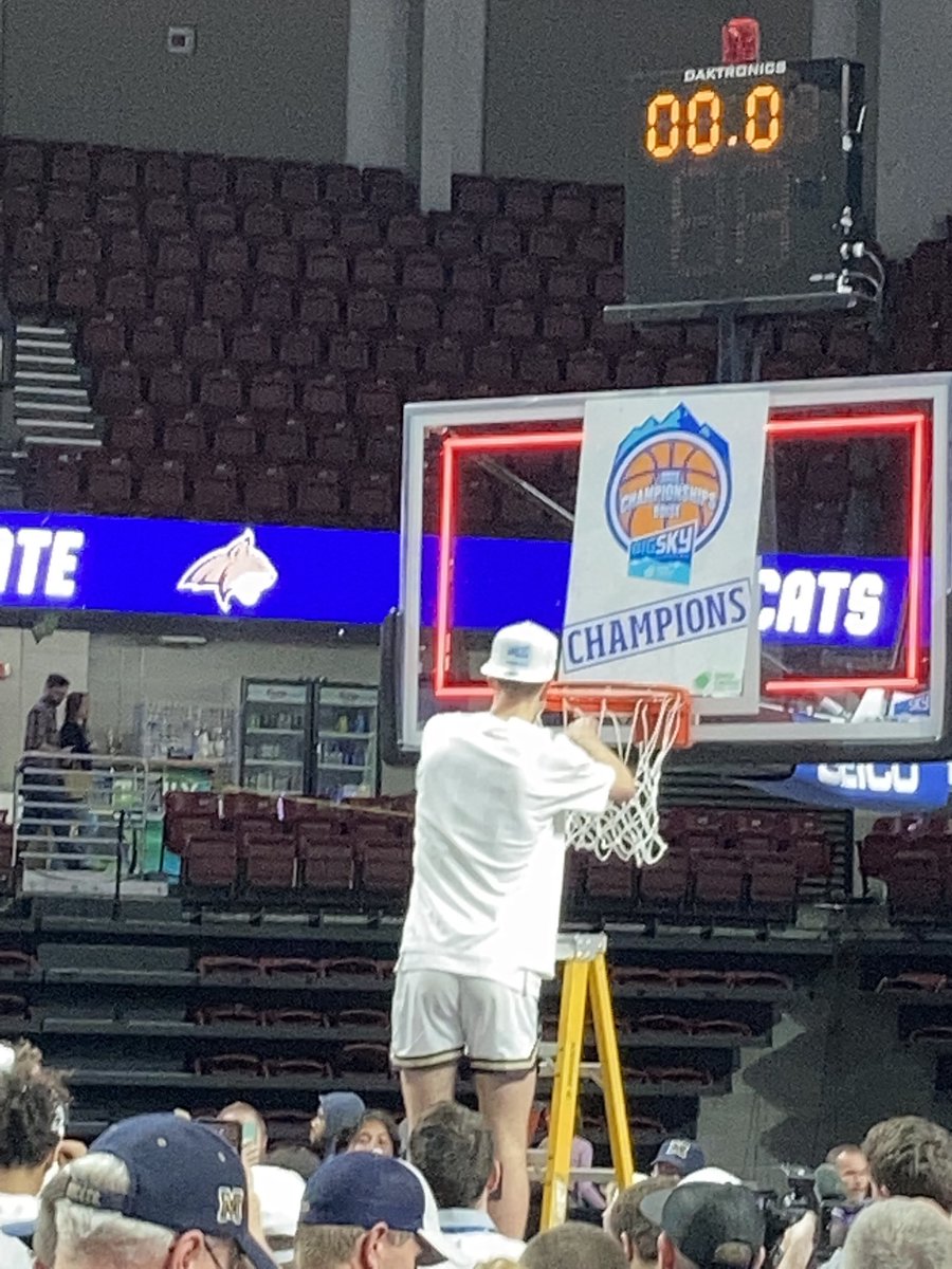 Coach Griffith tweet media