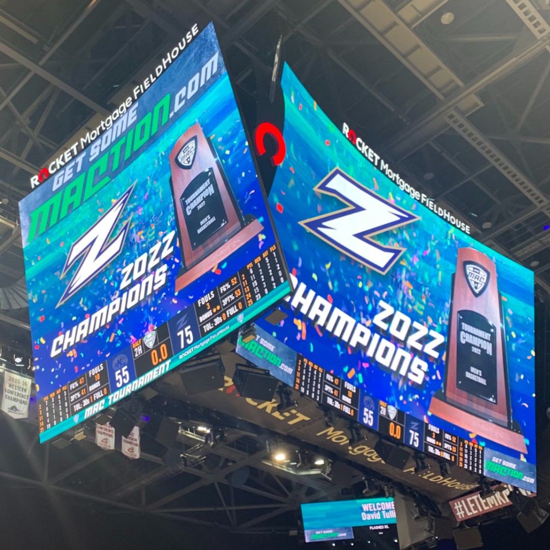 uakron's tweet photo. And that’s a MAC Championship Title. 🏆💙💛 Next stop, the NCAA Tournament! 🦘🏀 #GoZips

@ZipsMBB earned their spot with a 75-55 win over rival Kent State in the @MACSports Championship Game. 🏀💙

Drop a 🦘 in the comments below to help celebrate our Men’s Basketball team! 👇👇 https://t.co/NMDtGOq9NG