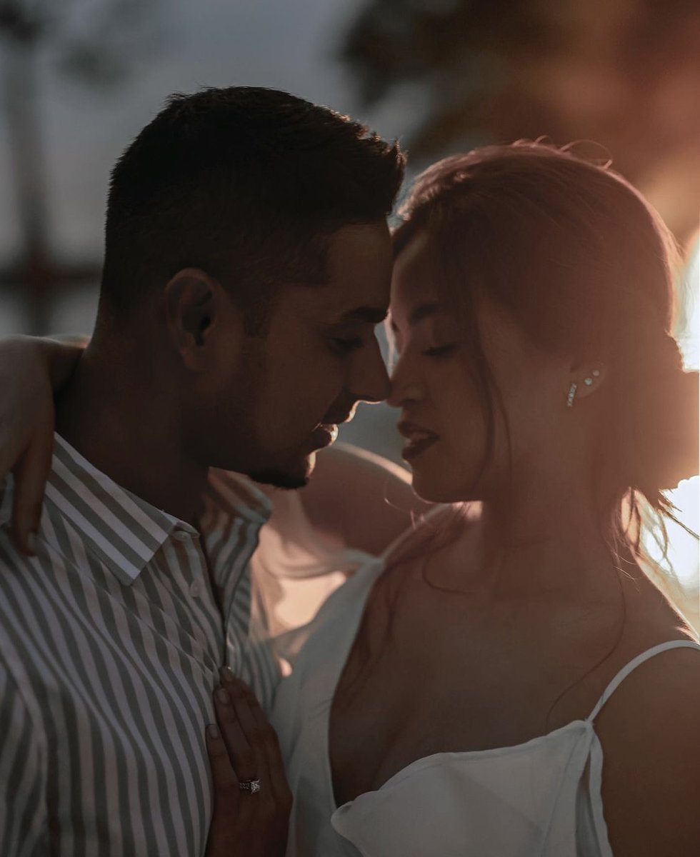 vmgasia's tweet photo. Forever ❤️ Congratulations, Essa & Sam! We can’t wait for this new journey of yours together. Wishing you all the love and happiness! 😍✨ @sam_yg @essasantos
📸: Pat Dy
#EssaYesForSam #SamYG #EssaSantos #VMGTalent https://t.co/lQ8l8rcf92
