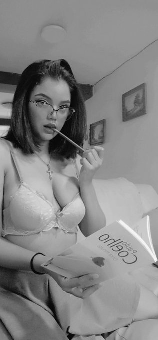 Que esperas para tener mi contenido? Te espero env&iacute;a un dm ❤️ https://t.co/dmD7u50RgJ