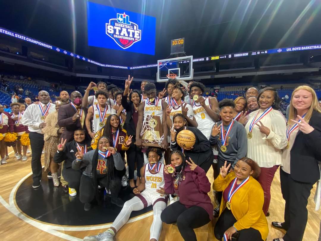 Drkathrynwash7's tweet photo. Back 2 Back State Champs! Congratulations Beaumont United High School!!! #bmt409❤#hometown🥰 https://t.co/PVyLwJ10pK