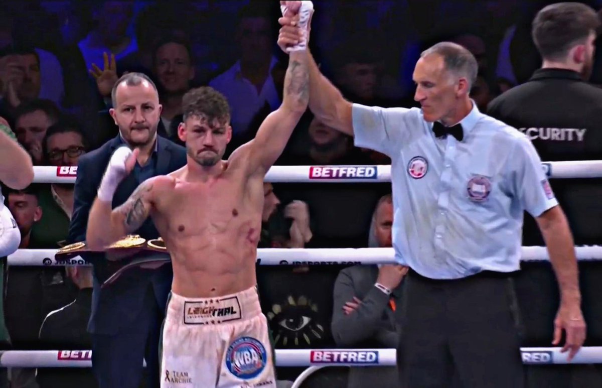 BoxingROKus's tweet photo. #BoxingWinner by TKO in the 12th in a Toe To Toe Battle @itsLeighWood to retain his Championship.
#BoxingWinner #BoxingTKO #BoxingCivilWar #BoxingResult #BoxingROKus #TheBoxingRundown #LeighWood #MickConlan #WoodConlan https://t.co/8vCnLIyNPD