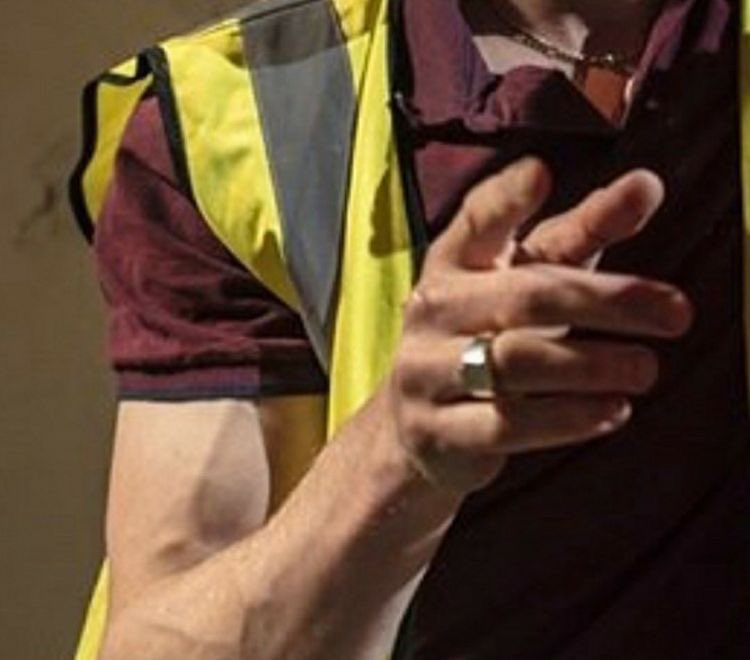 HAPPY BIRTHDAY TO GEORGE MACKAY ( s hands) 