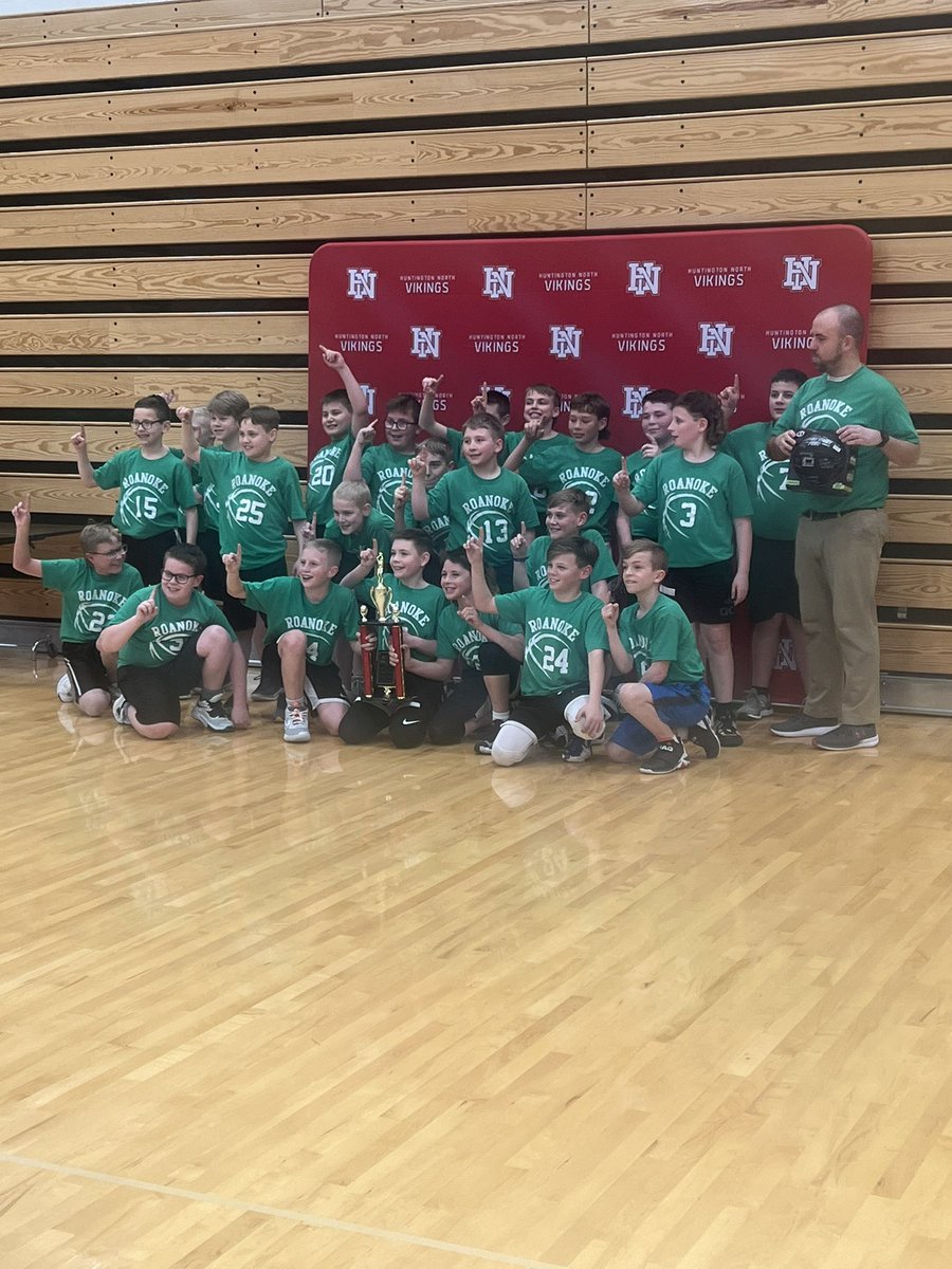 RoanokeElem's tweet photo. Roanoke Boys WIN THE CHAMPIONSHIP!!  Thank you to everyone that came out to cheer them on!  #WeareROANOKE! https://t.co/sy99bYO2nE