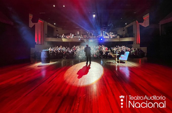 FNsC7G7VEAU2sbA?format=jpg&name=small