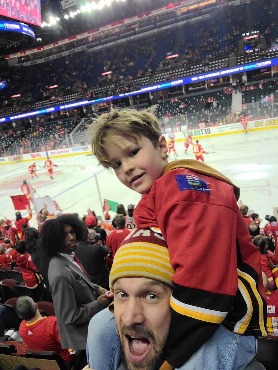 PinderReport's tweet photo. #FirstNHLGame https://t.co/DO02JEEEpS