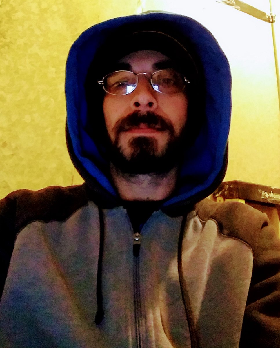Jerry_Kalif's tweet photo. I don't normally take selfies. I hate taking pictures of myself, I look awkward as hell. https://t.co/rq0qBfUrUc