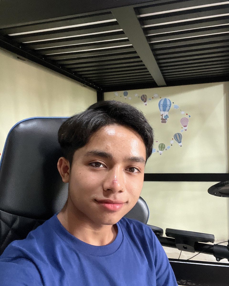 MBholem's tweet photo. Selamat pagi Semuanya..pagi ini aku udah #SiapPESTA .
untunk menyambut #sweet17party nya ayang aku.yg penasaran Jam 9 pagi ini wajib ke Mop channel https://t.co/1oSL2aQAM7