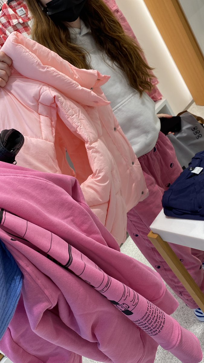 graciefirth's tweet photo. #pink #kidssection #hit https://t.co/yP3gZipkHQ