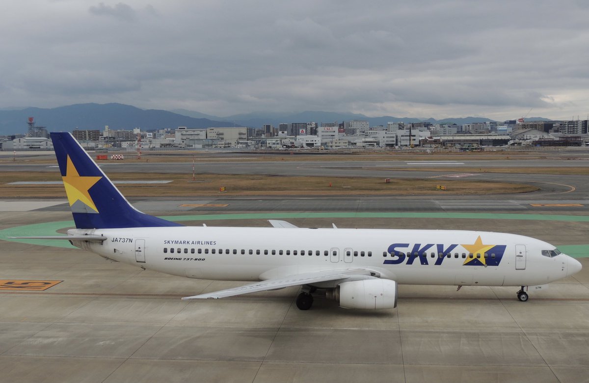 SS_Plane_Car's tweet photo. 2022/01/02 FUK/RJFF Skymark Airlines Boeing 737-800 JA737N
日本の738で唯一WL無のJA737N https://t.co/CeqjlccAty