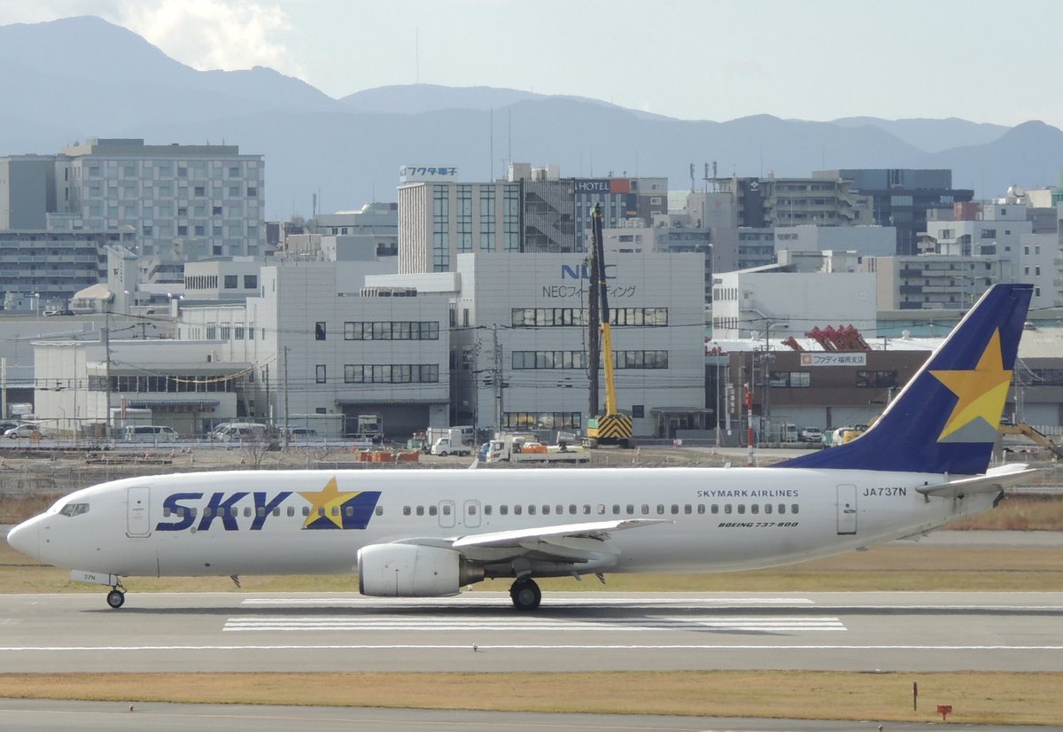 SS_Plane_Car's tweet photo. 2022/01/02 FUK/RJFF Skymark Airlines Boeing 737-800 JA737N
日本の738で唯一WL無のJA737N https://t.co/CeqjlccAty