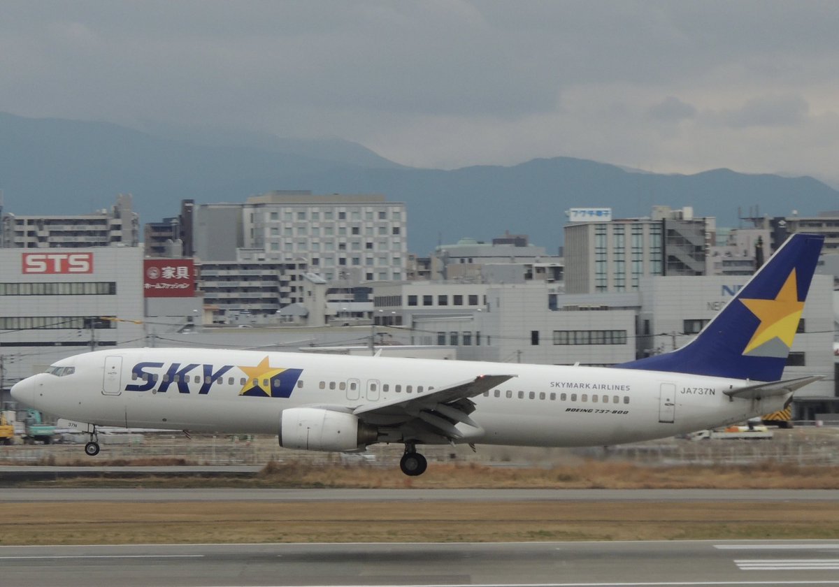 SS_Plane_Car's tweet photo. 2022/01/02 FUK/RJFF Skymark Airlines Boeing 737-800 JA737N
日本の738で唯一WL無のJA737N https://t.co/CeqjlccAty