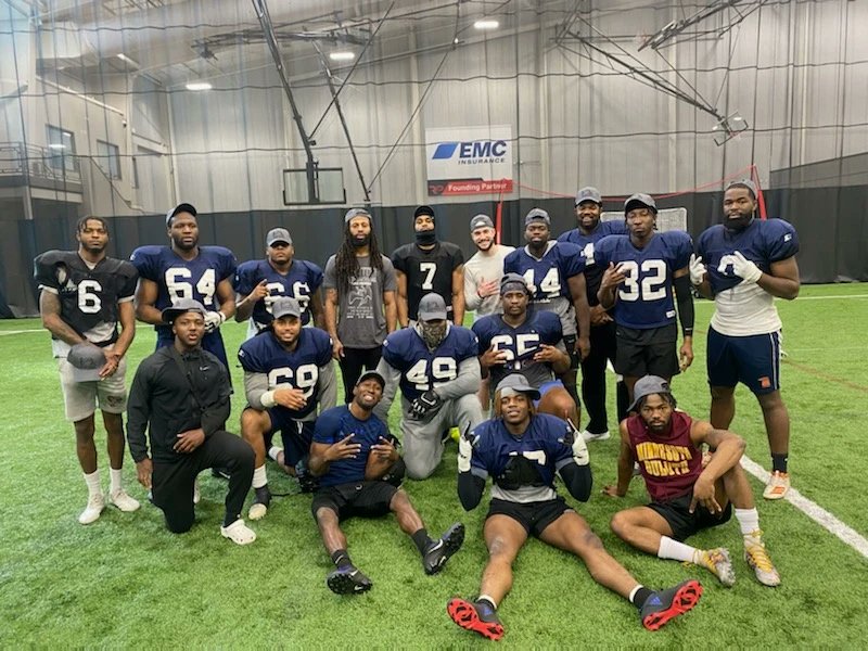 CoachMoges's tweet photo. What a great group of Men, worked their tails off, had great attitudes and were all business. I wish I could have kept each on of them.

The 25 that made the cut are into Camp Week Mode for the @iabarnstormers

#BeatQC https://t.co/cgiThxjizA