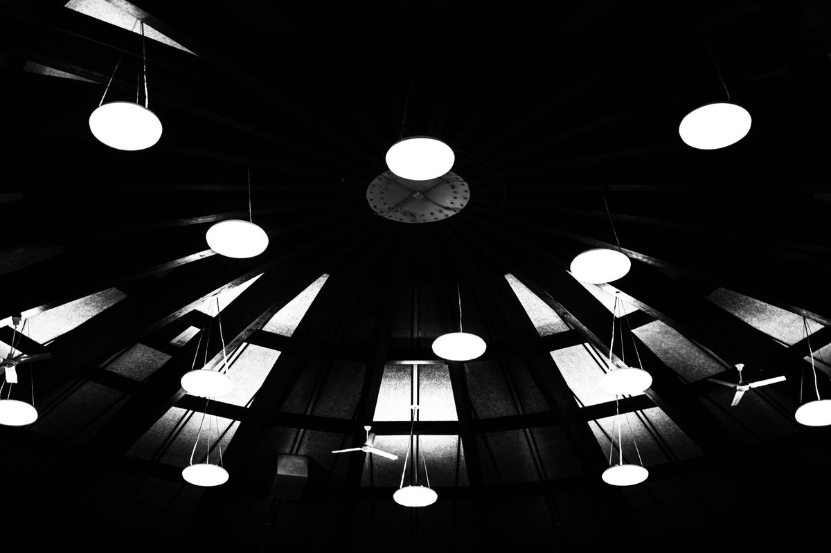 topgear56's tweet photo. Ceiling…. https://t.co/mJyKNGYdPS