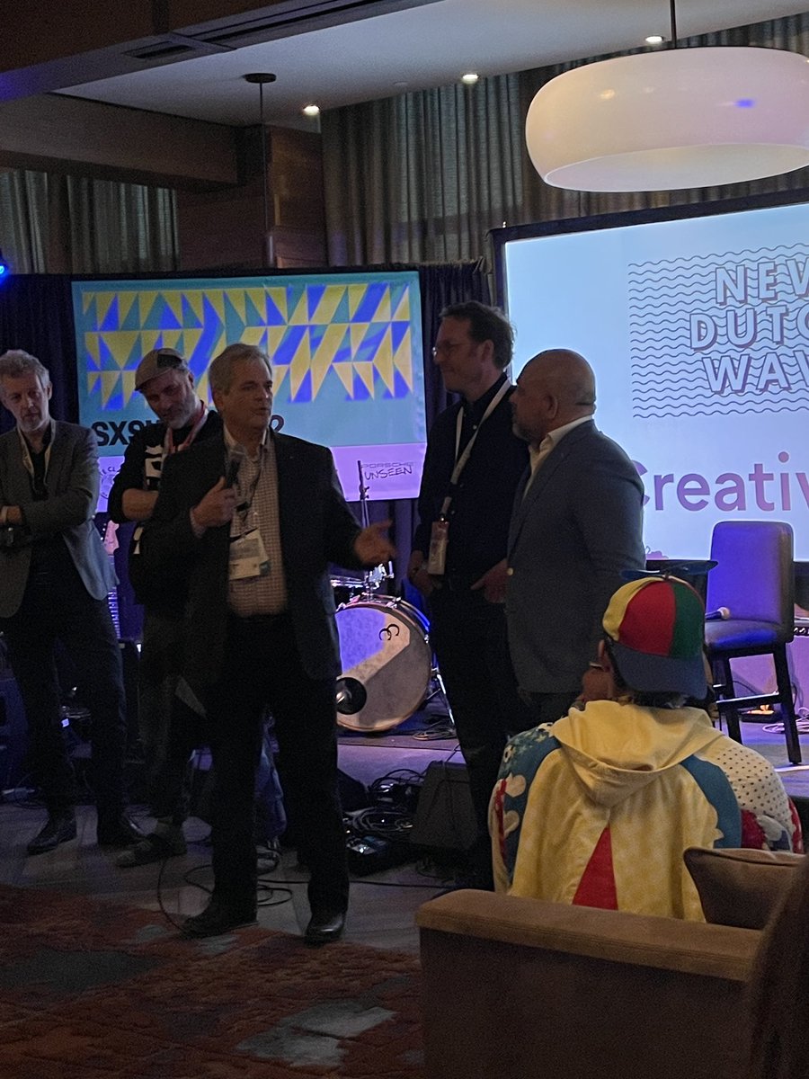 Hey it’s <a href="/MayorAdler/">Mayor Adler</a> at <a href="/NewDutchWave/">New Dutch Wave</a> #sxsw