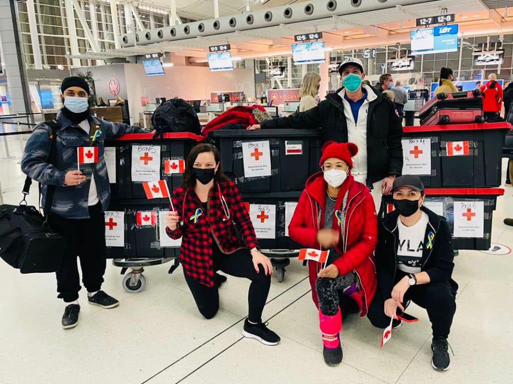 And they’re off!

The first half of our alpha team has boots on the ground in Warsaw, delivering much needed care, medicine and supplies to refugees displaced by the crisis in Ukraine.

Many thanks to our amazing CMAT and RNAO volunteers for lending their time &amp; expertise 🇺🇦🇨🇦🇵🇱