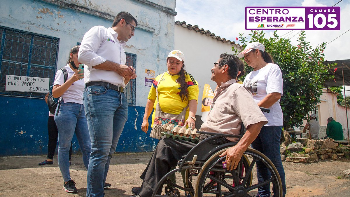 DannyRamirezro's tweet photo. ¡Tengo la convicción de que juntos lograremos transformar a #Santander!

En su voto está el primer paso, marcando en el logo de #CentroEsperanza y el número 1️⃣0️⃣5️⃣, se une al equipo que trabajará por el verdadero progreso de nuestro departamento.
  #DannyALaCámaraPorSantander https://t.co/Gj12BKwWWL