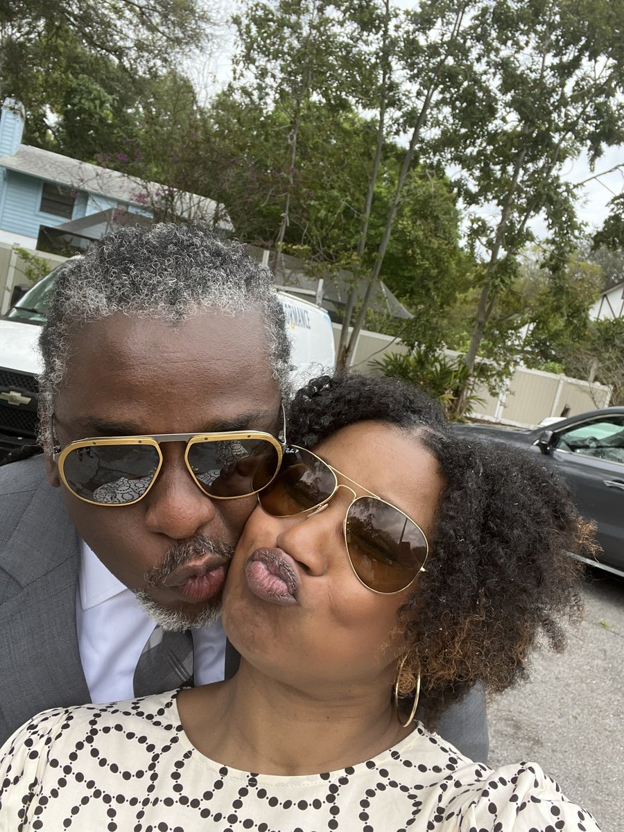 ChevryYouri's tweet photo. Always has my back… no matter what https://t.co/kDiXuSdmsE