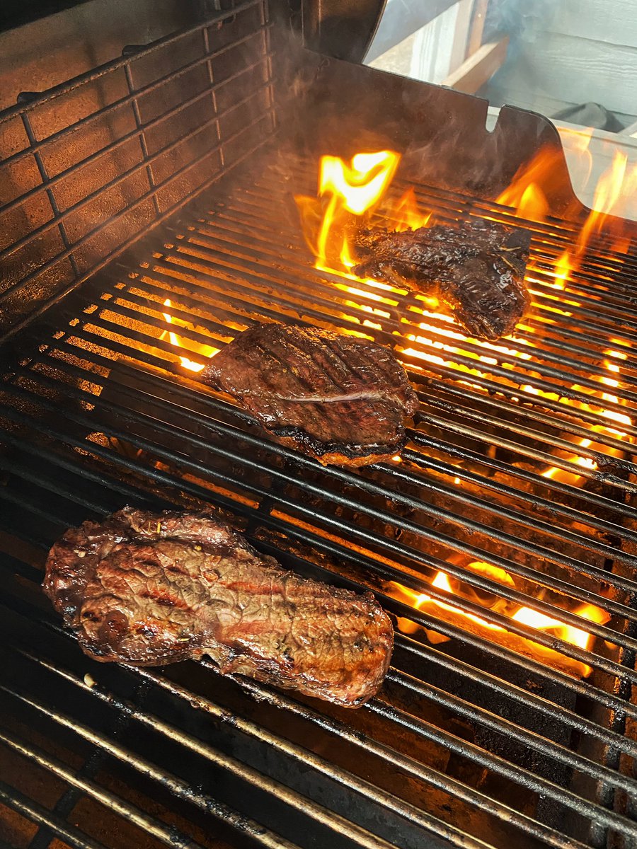 danhoppen's tweet photo. Tonight’s a grilling night. These @CentralBuffalo steaks absolutely nailed it! https://t.co/clIgItnfPH