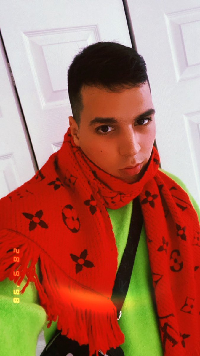 redkilladj's tweet photo. @LouisVuitton 👼🏻💎🔥🇫🇷 https://t.co/WR9LlAX9aE