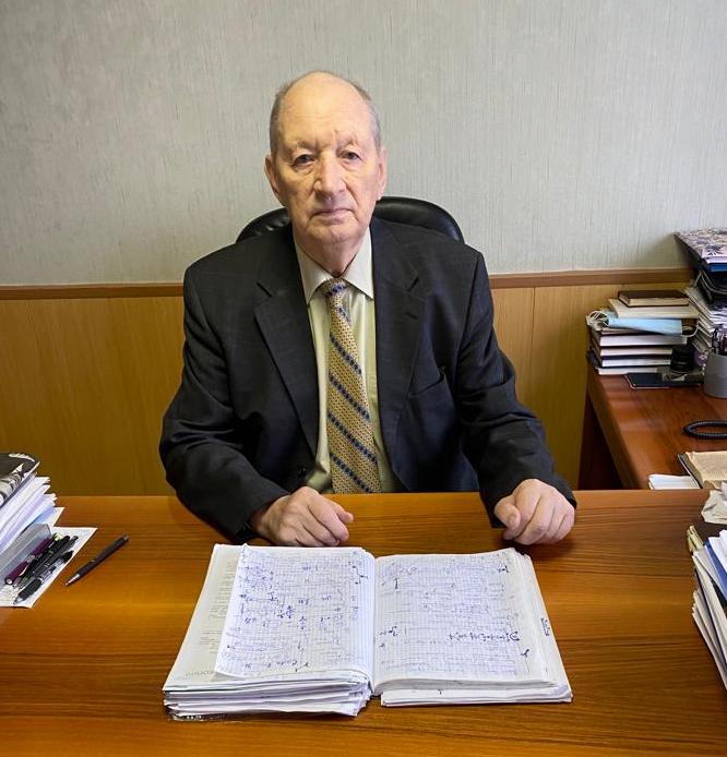 Почетный гражданин г.Шахты Алексей Мельков празднует юбилей

Завтра почетному гражданину города Шахты, заслуженному шахтеру РФ Алексею Мелькову исполняется 85 лет.
Больше информации: shakhty-media.ru/pochetnyj-graz…
#шахты #почетныйгражданин #заслуженныйшахтер #АлексейМельков #юбилей