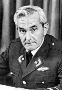 12 fe Marzo 1974 muere el General de de Brigada de la FACH Alberto Bachelet a consecuencias de las torturas causadas por sus compañeros de armas, Honor y Gloria! Ni Olvido ni Perdón!