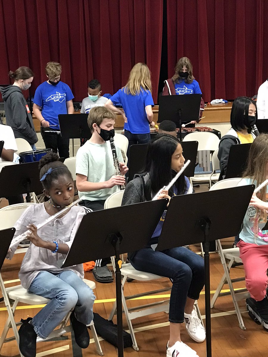 HunterPrincipal's tweet photo. Our band students enjoyed playing with the Ligon band students this week! @HunterBand_ @LigonBands @CentralWCPSS @wcpssmagnets @WCPSS 🎶 https://t.co/BhN3upNSfe