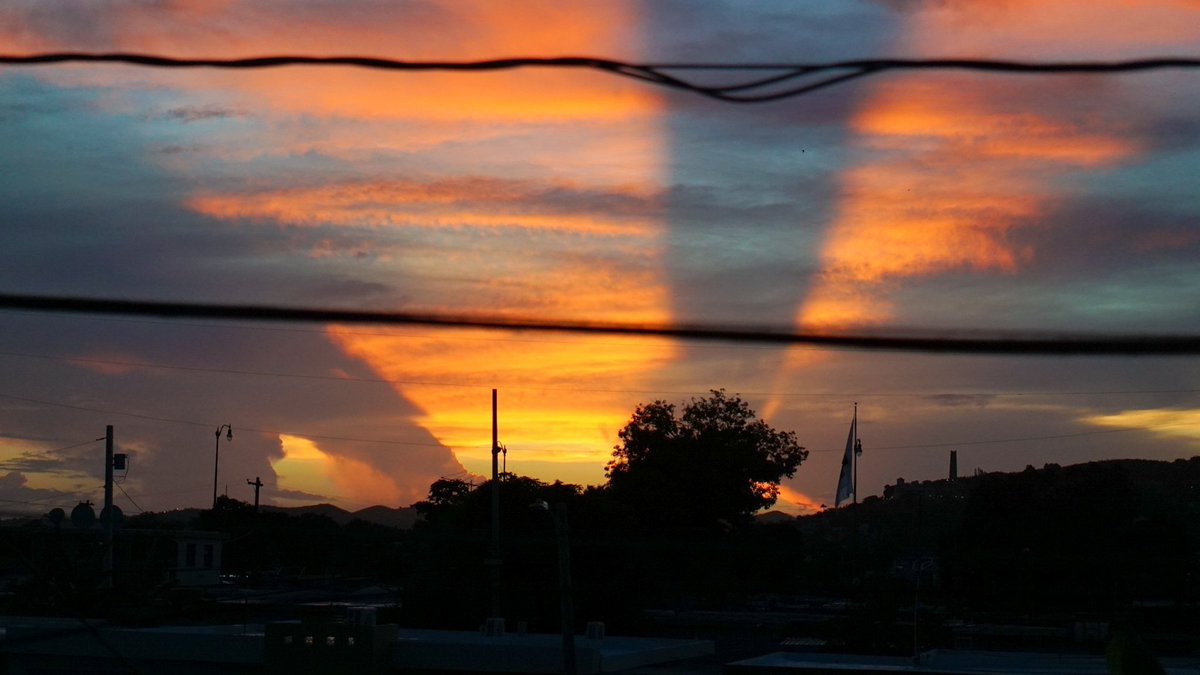 michael45554481's tweet photo. Atardeceres bonitos... 📸:Me
.
.
.
 #SonyAlpha #sunsetphotography https://t.co/0fhLuMkIKm