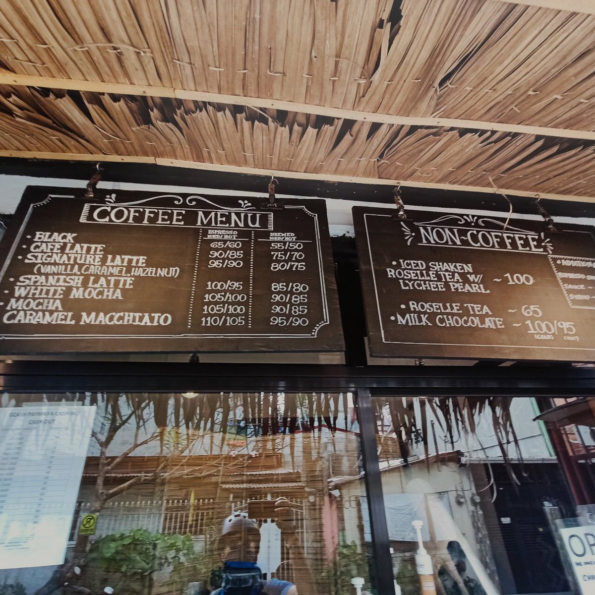 HappyFoodies's tweet photo. Interesting to see some curb-side cafe thriving in your neighborhood. If you happen to be at Okra St in Manggahan in the afternoons, check out Kalye no 1686 cafe for quality brewed and espresso. https://t.co/Oi3ffpg3EU