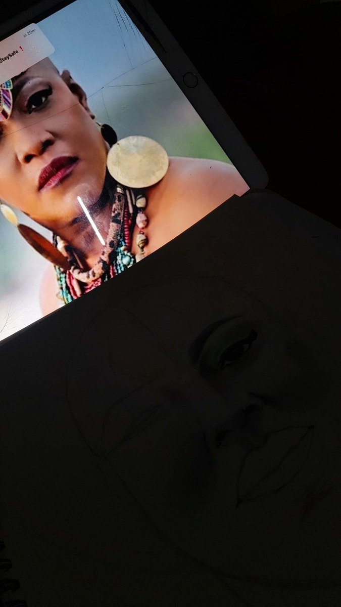 AmandaVanloo's tweet photo. WIP. Pencil sketches. https://t.co/xCtFaEoj1u