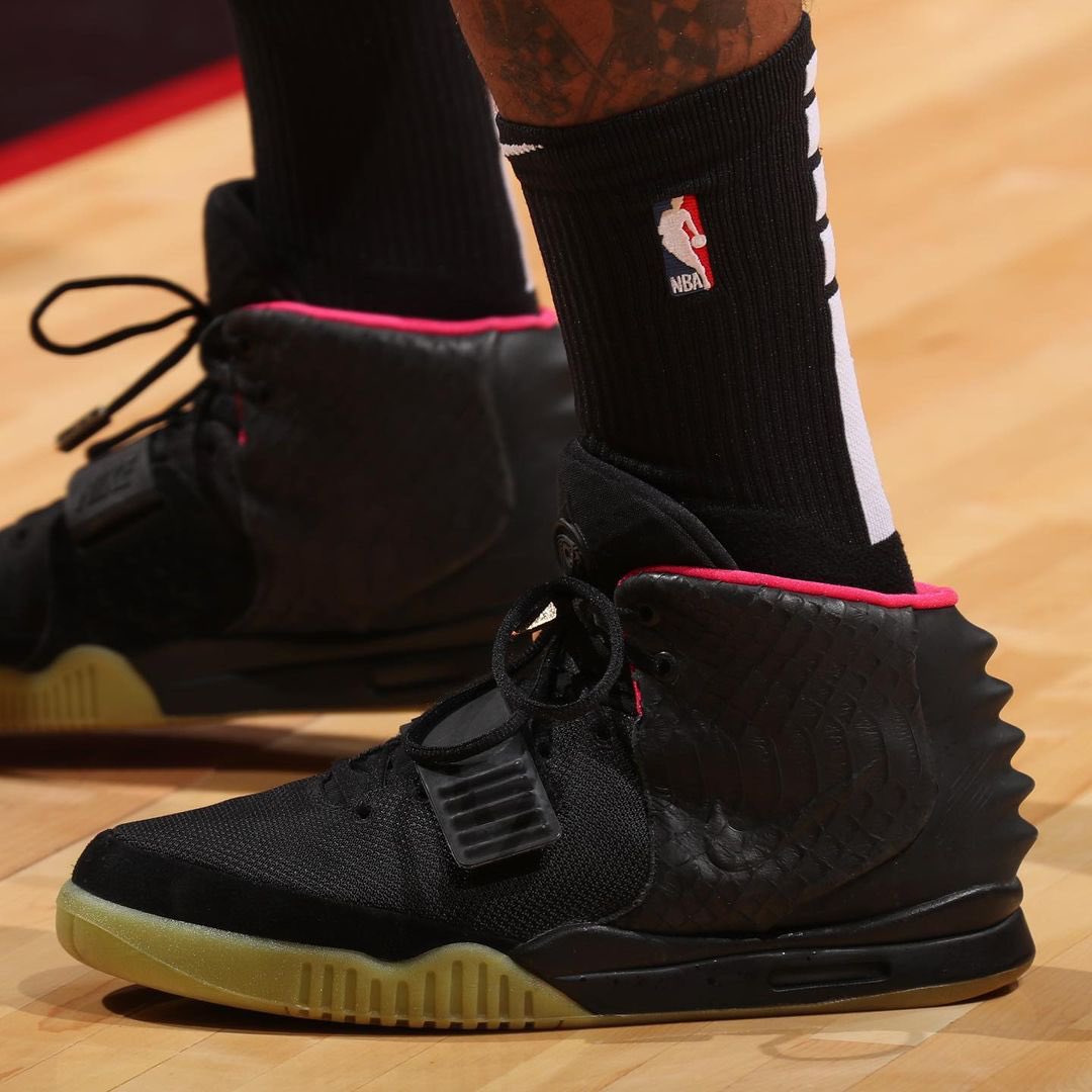 nicekicks's tweet photo. I don’t even have to say it. You know who brought these out 😂🔥 https://t.co/w0oyrzT5w4