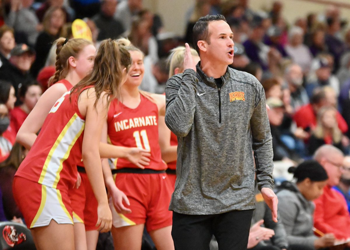 John Sextro 🏀 🥎 🏐 🎙 tweet media