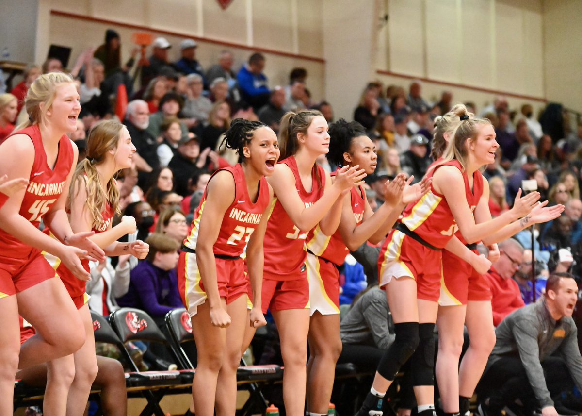 John Sextro 🏀 🥎 🏐 🎙 tweet media