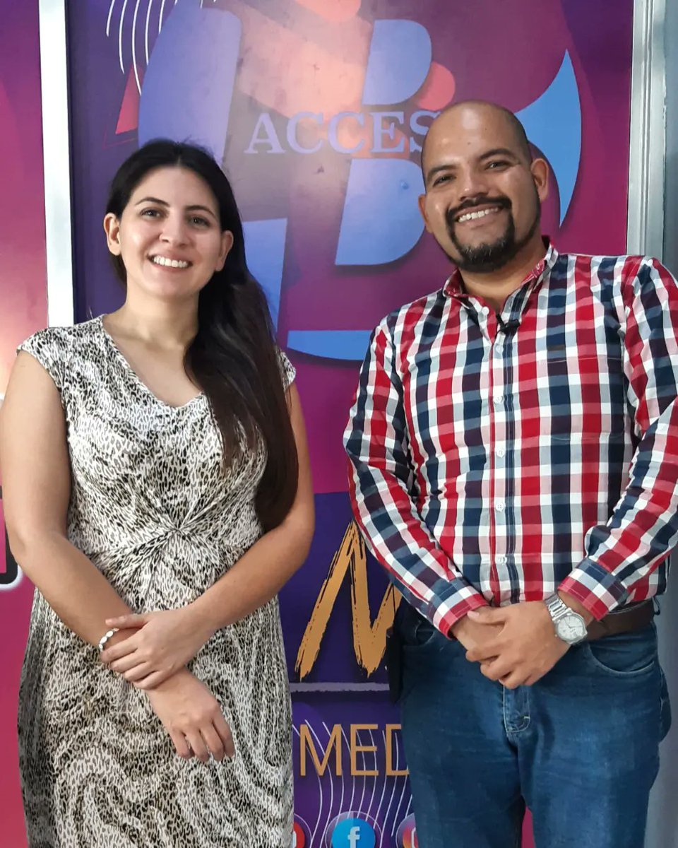 LuisBenavidez_'s tweet photo. #AccesoB 🎙| Este sábado recibí con gusto a Elizabeth Tapia Quiñones, Vocal Presidenta de la Junta Local Ejecutiva del @INEMexico; 📌🗳REVOCACIÓN DE MANDATO.

También conversé con Jesús Morales ✅🆘‍💲ECONOMÍA EN TABASCO

👍UNA GRAN CONVERSACIÓN ‼️
✔ https://t.co/q3skNNBQXq 🎬 https://t.co/55IzmcaLCM