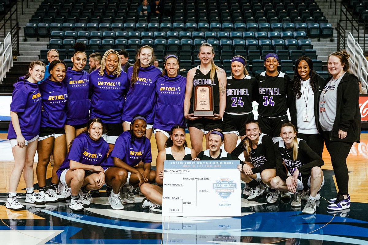 Omaha_Sport's tweet photo. BETHEL BATTLES ON 🗣

@BULadyCatsBBall wins the Women’s Opening Round Championship and is one of the final 16 teams remaining in the tournament. 

Congrats, Wildcats! 

#GoldBeginsHere | 📸 @sydschneid https://t.co/IE66EKfd1h